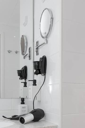 Фото номера Стандартный двухместный номер с 2 отдельными кроватями Отель Scandic Kuopio г. Куопио 10