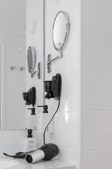 Фото номера Стандартный двухместный номер с 2 отдельными кроватями Отель Scandic Kuopio г. Куопио 6